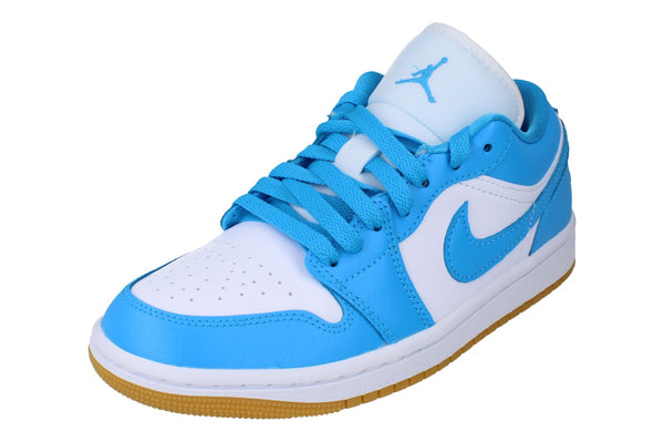 Nike Womens Air Jordan 1 Low Trainers Dc0774  104 - White Dark Powder Blue 104 - Photo 0 Nike Womens Air Jordan 1 Low Trainers Dc0774  104 - White Dark Powder Blue 104 - Photo 0