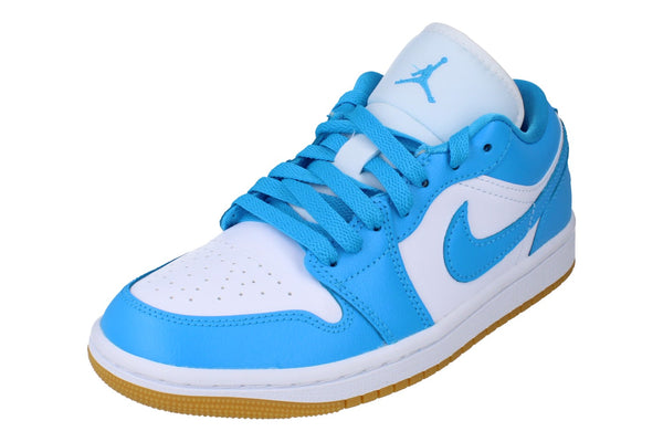 Nike Womens Air Jordan 1 Low Trainers Dc0774  104 - White Dark Powder Blue 104 - Photo 0 Nike Womens Air Jordan 1 Low Trainers Dc0774  104 - White Dark Powder Blue 104 - Photo 0