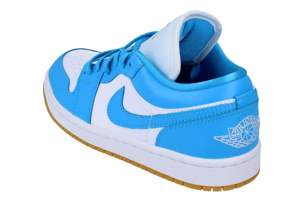 Nike Womens Air Jordan 1 Low Trainers Dc0774  104 - White Dark Powder Blue 104 - Photo 0 Nike Womens Air Jordan 1 Low Trainers Dc0774  104 - White Dark Powder Blue 104 - Photo 0