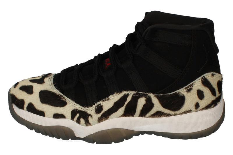 Nike Womens Jordan 11 Retro Trainers Ar0715 010