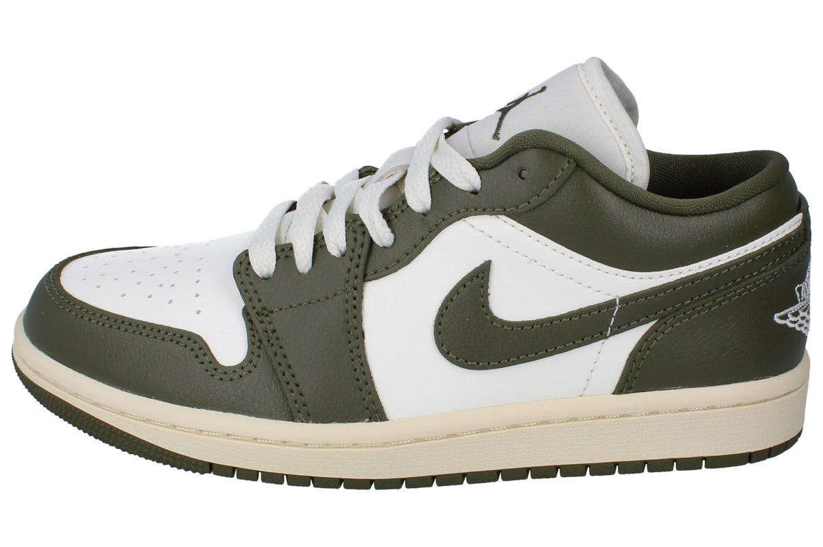 Nike Womens Air Jordan 1 Low Trainers Dc0774 122