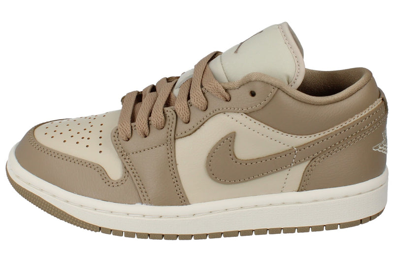 Nike Womens Air Jordan 1 Low Trainers DC0774 203