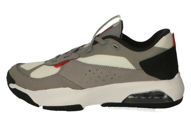 Nike Jordan Air 200E Mens Trainers DC9836 02