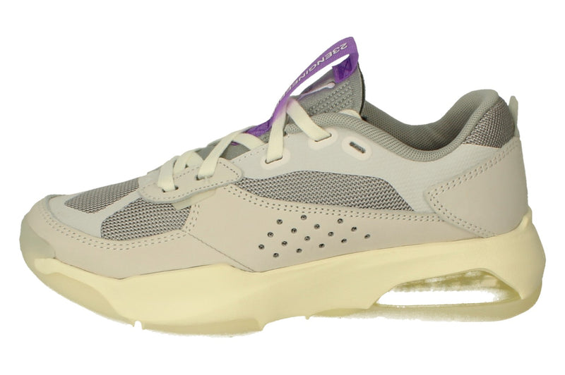 Nike Air Jordan 200E Womens Trainers Dh7381 110