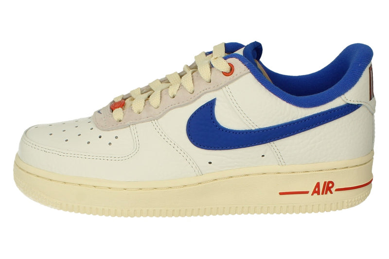Nike Womens Air Force 1 07 Lx Trainers DR0148 100