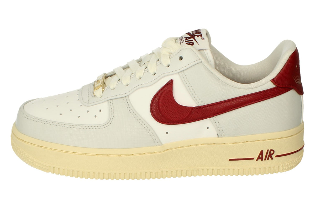 Nike Air Force 1 07 Se Womens Trainers Dv7584 001