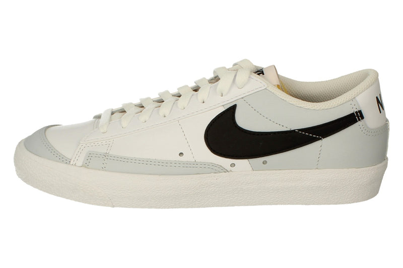 Nike Blazer Low 77 VNTG Mens Trainers DZ3480 100