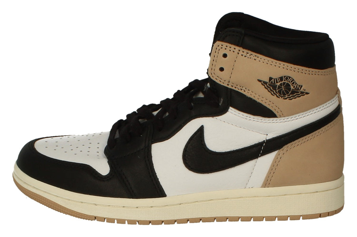 Nike Womens Air Jordan 1 Retro Hi OG Trainers FD2596 021
