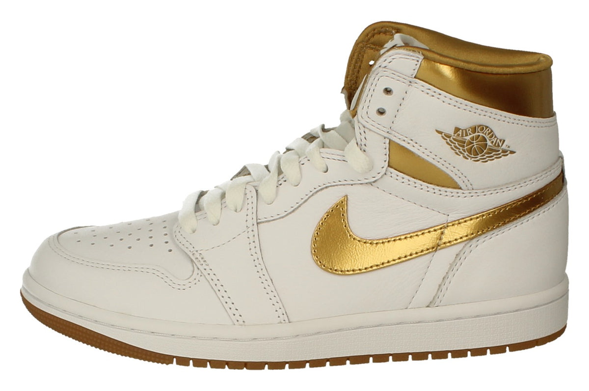 Nike Womens Air Jordan 1 Retro Hi OG Trainers FD2596 107