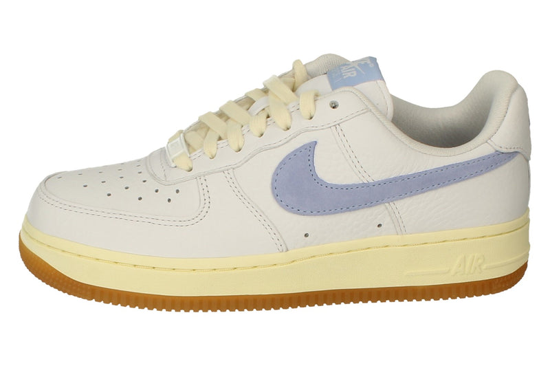 Nike Air Force 1 07 Womens Trainers Fd9867 100