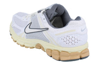 Nike Zoom Vomero 5 Womens Fj2028 101