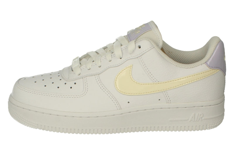 Nike Womens Air Force 1 07 Trainers FN3501 100