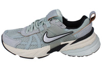 Nike Womens V2K Run Trainers FN6703 003