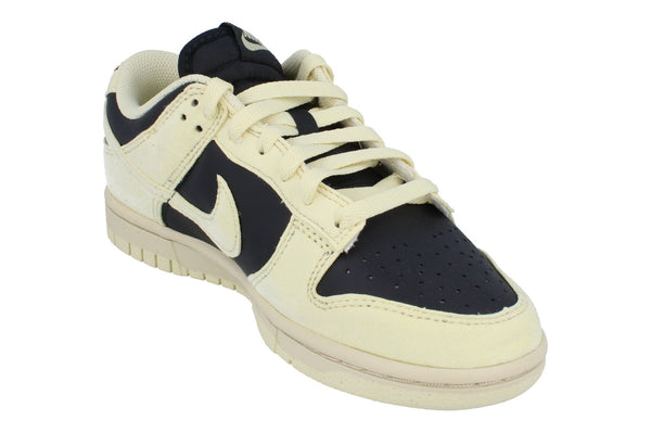 Nike Womens Dunk Low Trainers Hj7673  005 - Off Noir Alabaster Light Khaki 005 - Photo 0