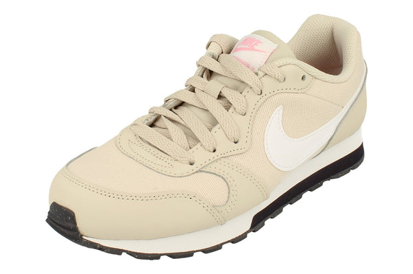 Nike Md Runner 2 GS Trainers 807319  013 - Desert Sand White Pink 013 - Photo 0