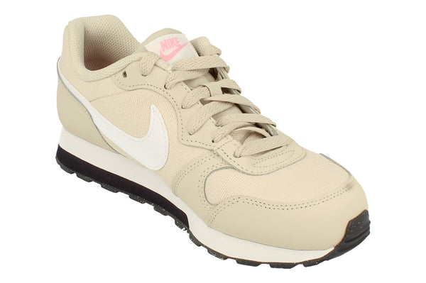 Nike Md Runner 2 GS Trainers 807319  013 - Desert Sand White Pink 013 - Photo 0