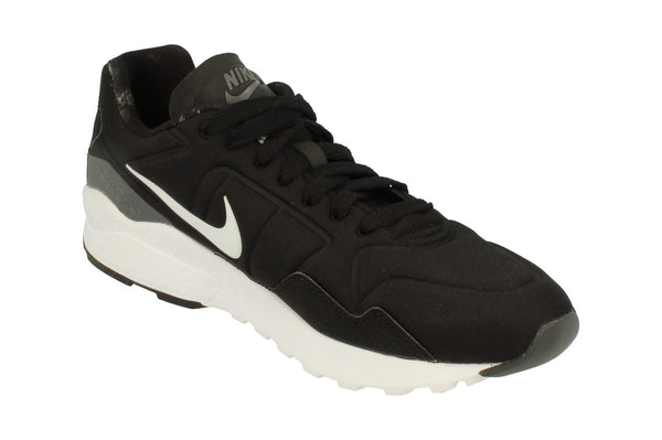 Nike Air Zoom Pegasus 92  Mens edition in Black and White. Picture taken from front, left angle. Shows Nike's zoom units across the toes.