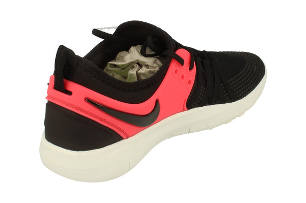 Nike Womens Free Tr 7 904651 011 - KicksWorldwide