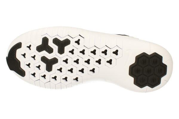 Nike Womens Free Tr 8 942888  001 - Black White 001 - Photo 0