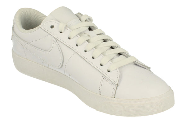 Nike Womens Blazer Low Le Trainers Av9370  111 - White White White 111 - Photo 0