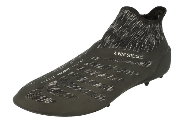 Adidas Innershoe in a black and silver colourway. This innershoe offers a high-fit for stability around the ankle.