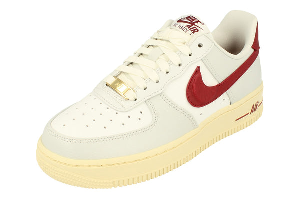 Nike Air Force 1 07 Se Womens Trainers Dv7584  001 - Photon Dust Team Red 001 - Photo 0